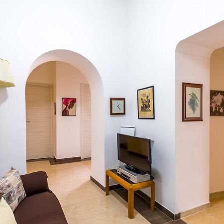 Rione Emanuele III - 4 Bedroom Apartment Неаполь Экстерьер фото