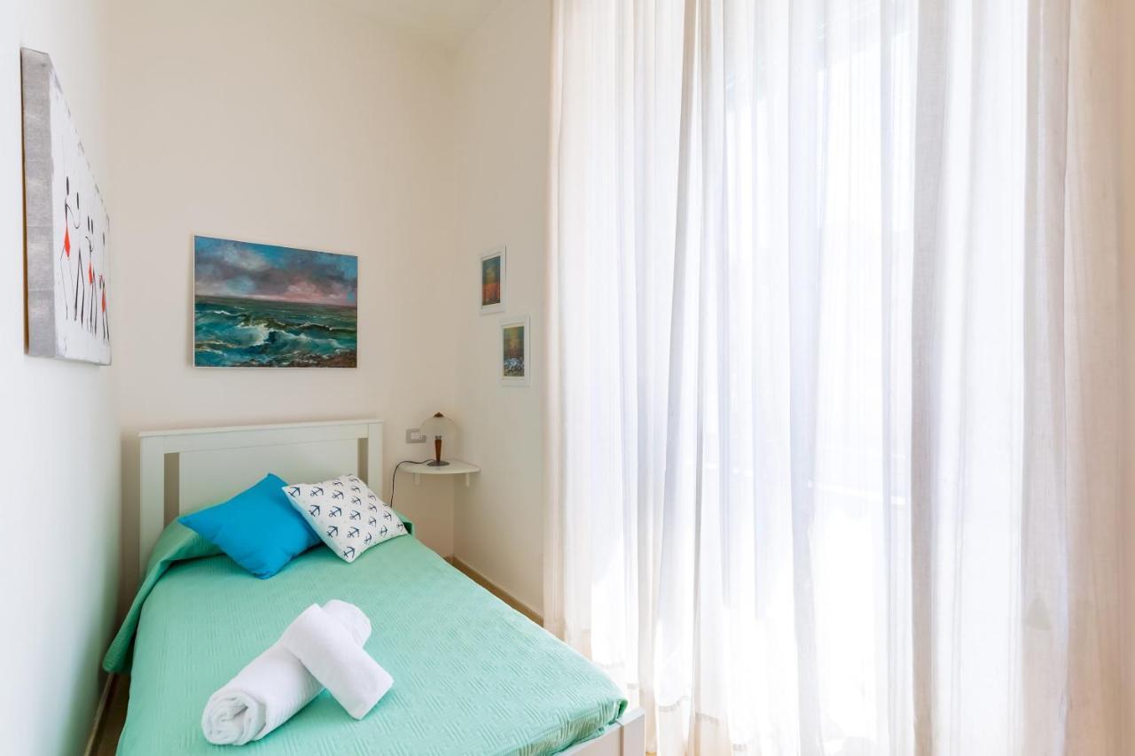 Rione Emanuele III - 4 Bedroom Apartment Неаполь Экстерьер фото