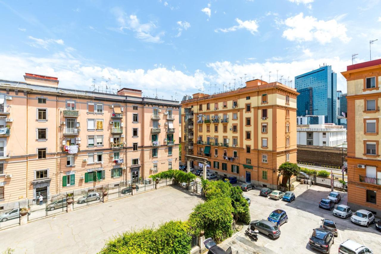 Rione Emanuele III - 4 Bedroom Apartment Неаполь Экстерьер фото